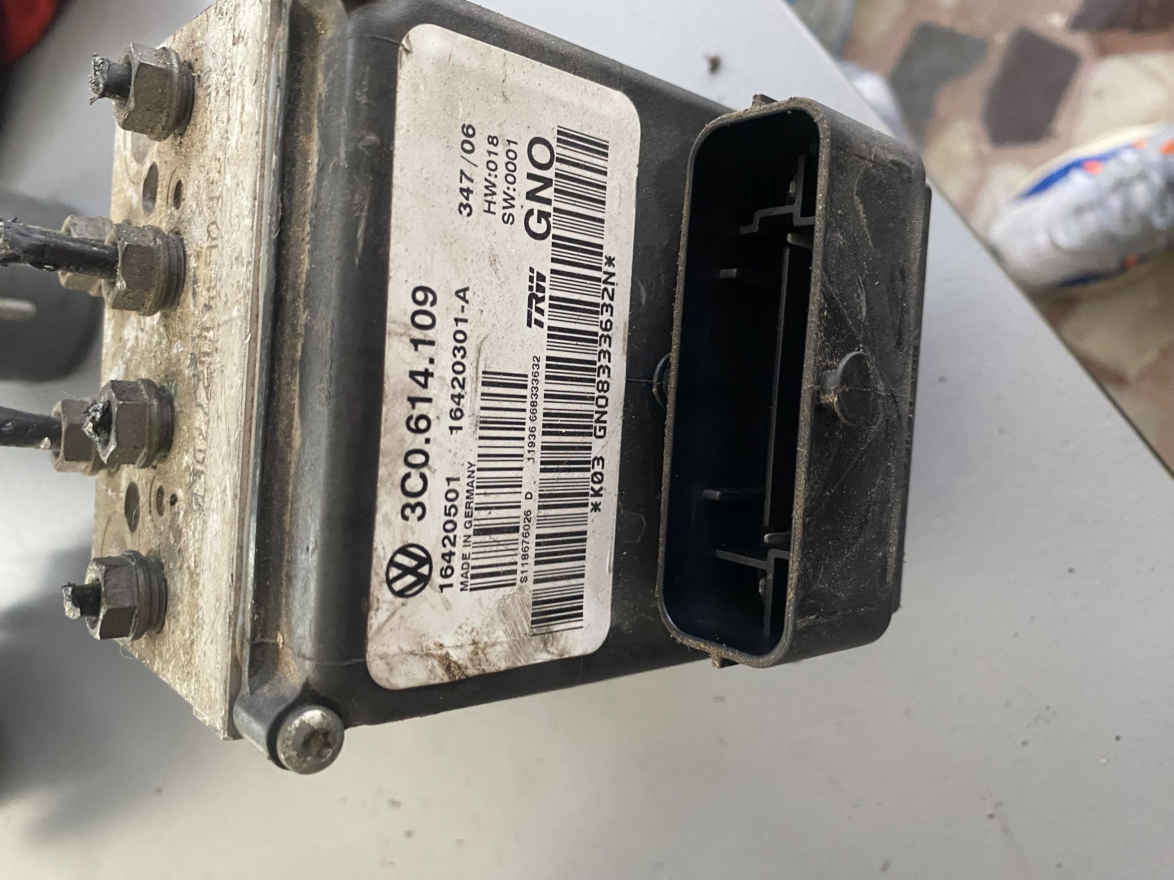 VW PASSAT ABS POMPA BEYNİ 3C0614109 16420501